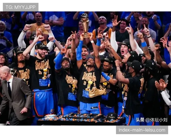 实时战报：勇士第三节一波流逆转掘金，小个阵容提速收效显著